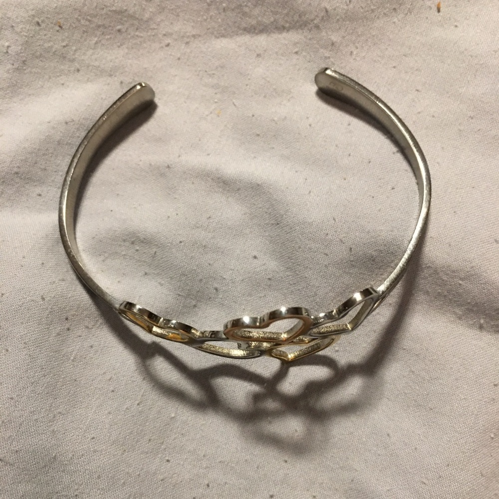 Multiple Heart Bangle - Picture 5 of 10